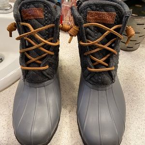 Sperry grey duck boots worn once size 7